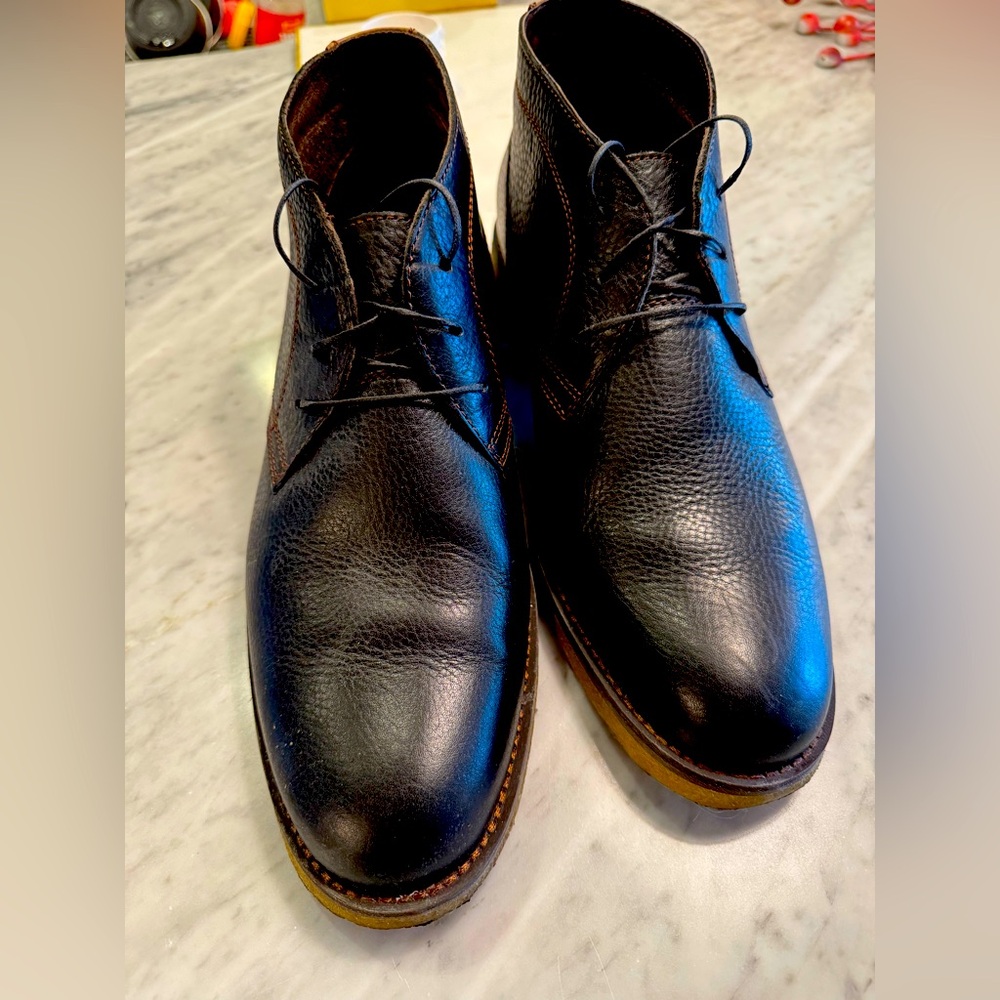 Johnston & Murphy Chukkas. Excellent like new condition. Work only a few times.